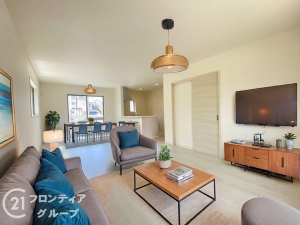 寝屋川市仁和寺町　新築一戸建て　３期　1号棟