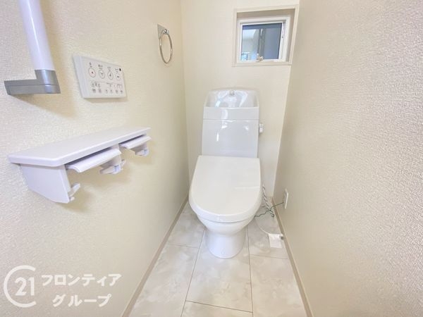 寝屋川市仁和寺町　新築一戸建て　３期　２号棟