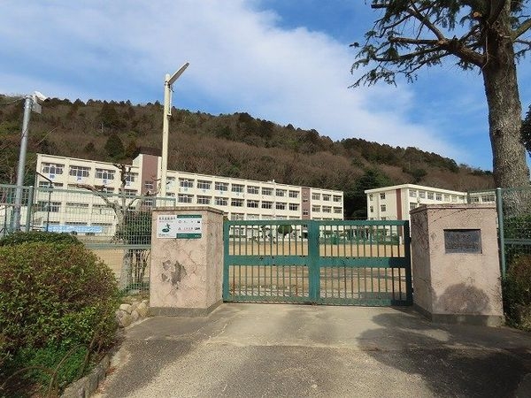 枚方市北片鉾町 新築一戸建て 1期 1号棟(枚方市立山田中学校)
