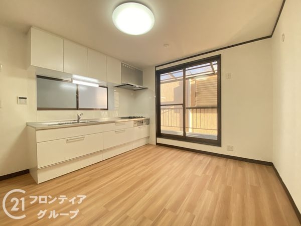 寝屋川市黒原橘町　中古一戸建て