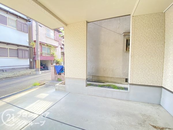 枚方市長尾家具町２丁目の中古一戸建て