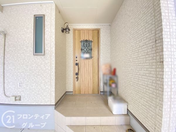 枚方市長尾家具町２丁目　中古一戸建て