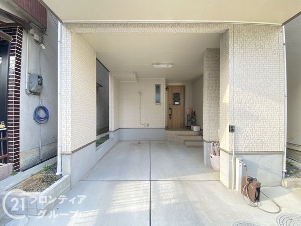 枚方市長尾家具町２丁目　中古一戸建て