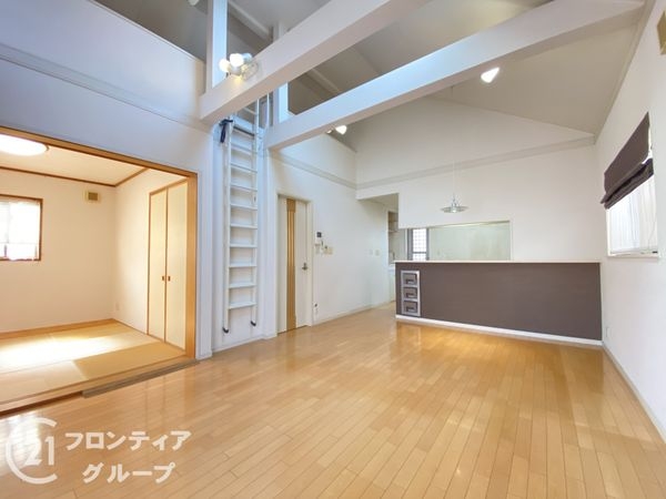 交野市私部西5丁目　中古一戸建て