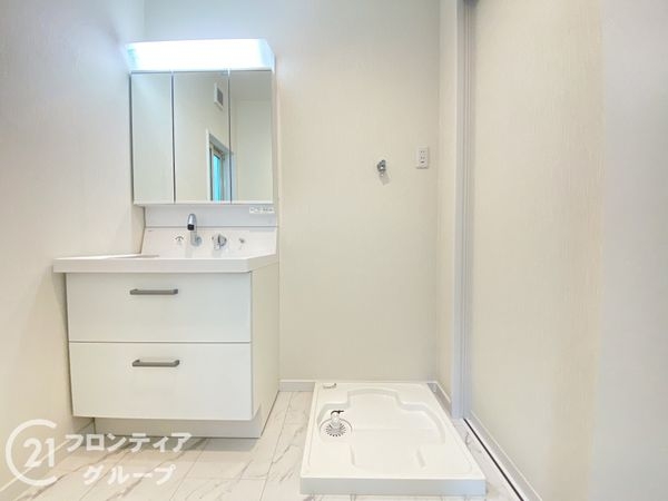 枚方市桜丘町　新築一戸建て