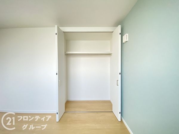 枚方市桜丘町　新築一戸建て