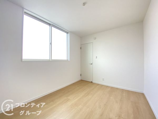 枚方市桜丘町　新築一戸建て