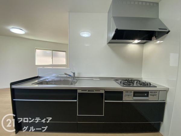 枚方市桜丘町　新築一戸建て