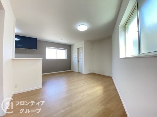 枚方市桜丘町　新築一戸建て