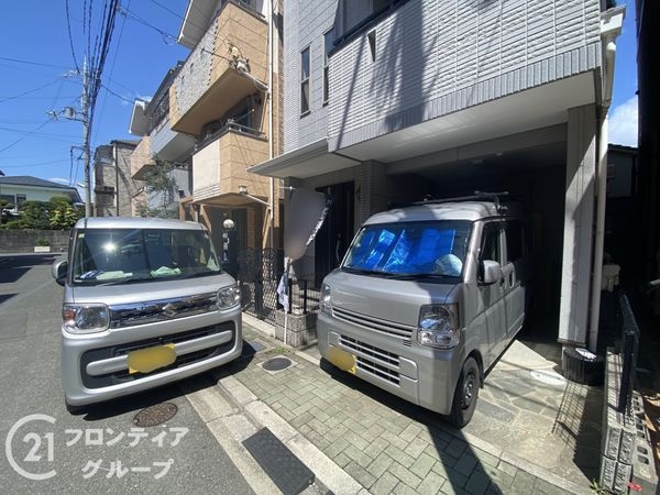 寝屋川市萱島東１丁目　中古一戸建て