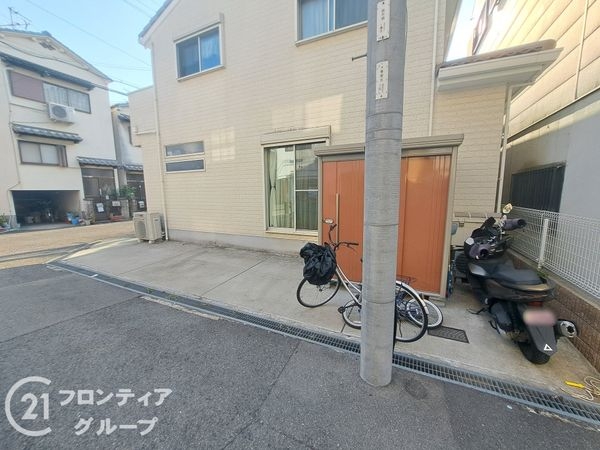 枚方市南中振２丁目の中古一戸建て