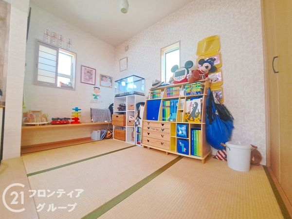 枚方市南中振２丁目の中古一戸建て