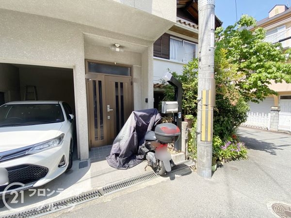 大阪府枚方市須山町　中古一戸建て