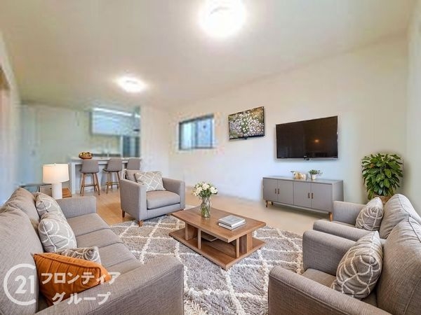 寝屋川市黒原橘町　中古一戸建て