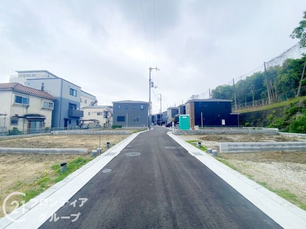 枚方市長尾家具町２丁目　新築一戸建て　第１１　３号棟