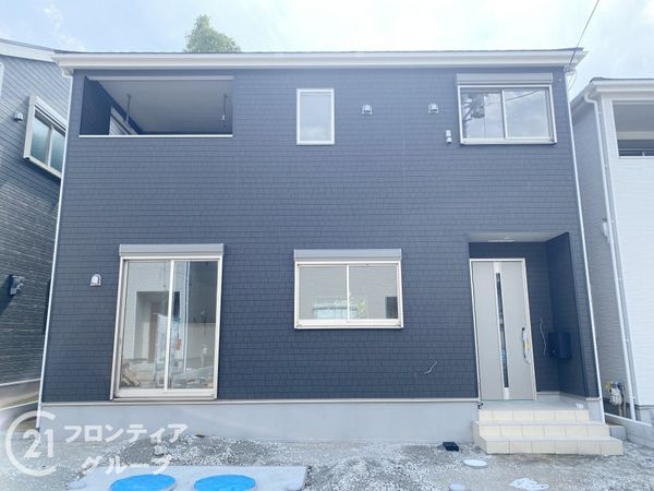 枚方市長尾家具町２丁目　新築一戸建て　第１１　１１号棟