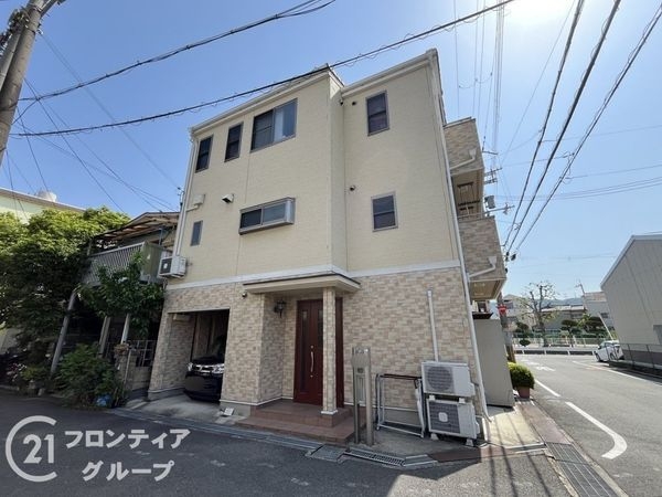 大東市三箇４丁目の中古一戸建て