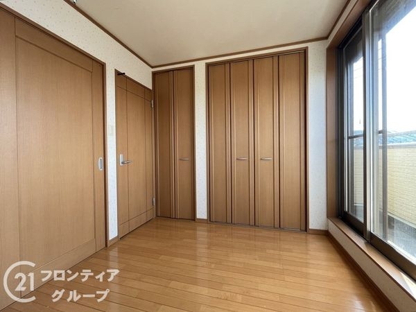 大東市三箇４丁目の中古一戸建て