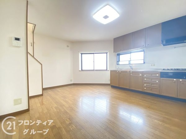寝屋川市堀溝３丁目の中古一戸建て