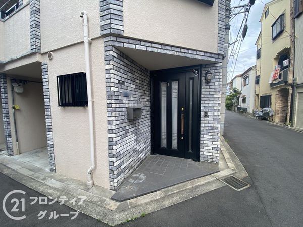 寝屋川市堀溝３丁目　中古一戸建て