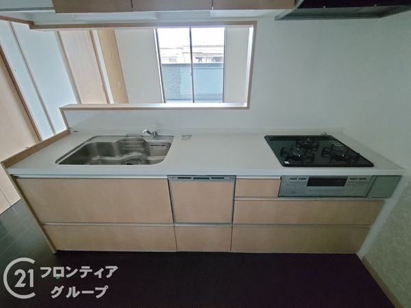 寝屋川市高柳７丁目　中古一戸建て