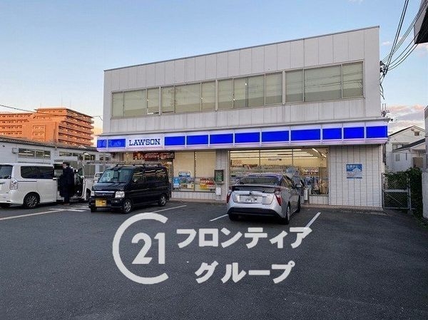 枚方市南中振2丁目の中古一戸建て(ローソン枚方南中振二丁目店)