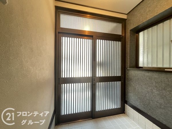 枚方市南中振２丁目の中古一戸建て