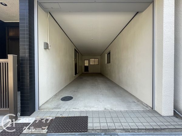 枚方市南中振２丁目の中古一戸建て