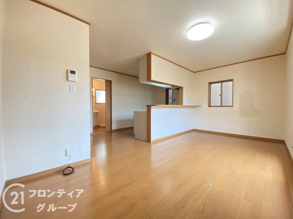 寝屋川市田井町　中古一戸建て
