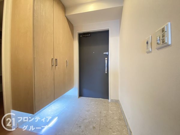 ロイヤルメドゥ香里園タワー　中古マンション