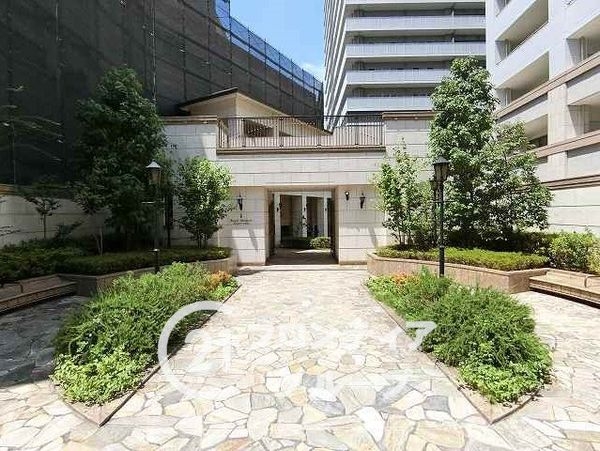 ロイヤルメドゥ香里園タワー　中古マンション
