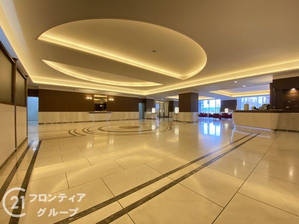 ロイヤルメドゥ香里園タワー　中古マンション
