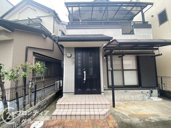 寝屋川市萱島桜園町の中古一戸建て