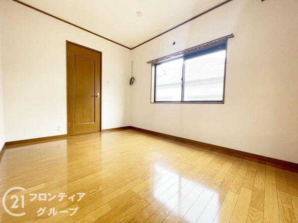 枚方市長尾東町３丁目の中古一戸建て