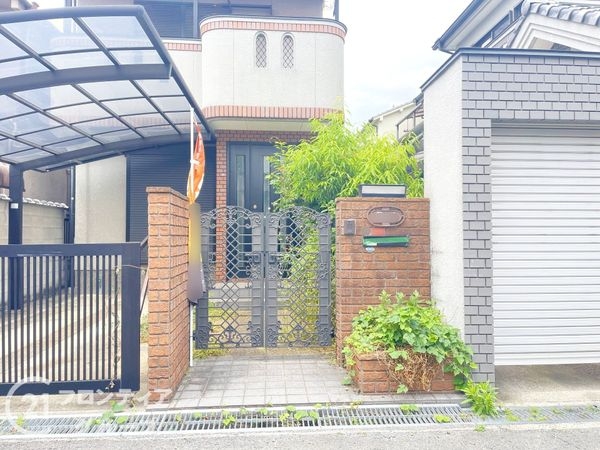 枚方市牧野下島町　中古一戸建て