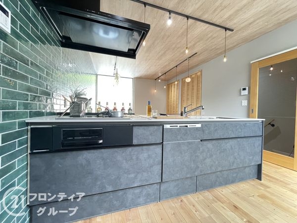 枚方市香里園桜木町　中古一戸建て