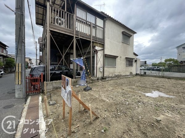 寝屋川市点野３丁目　新築一戸建て