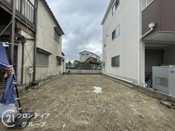 寝屋川市点野３丁目　新築一戸建て