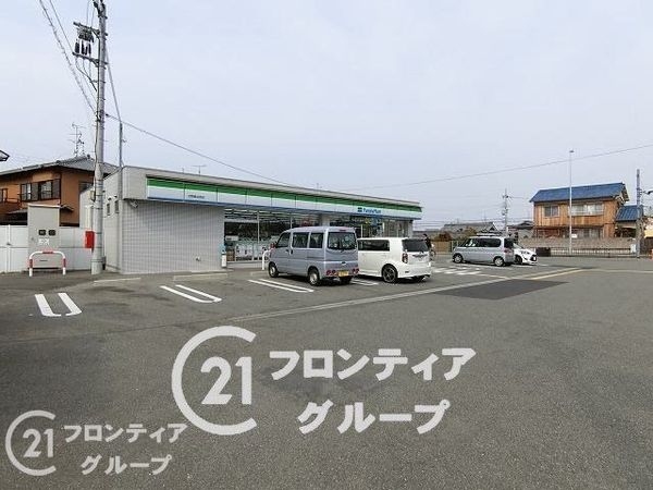 交野市倉治3丁目 新築一戸建て(ファミリーマート交野倉治西店)