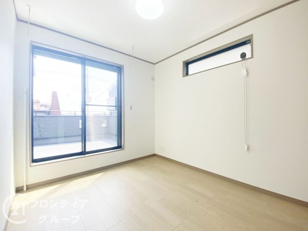 寝屋川市川勝町　新築一戸建て