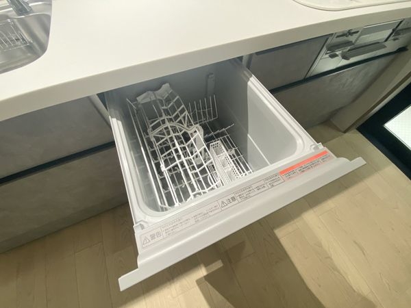 寝屋川市川勝町　新築一戸建て