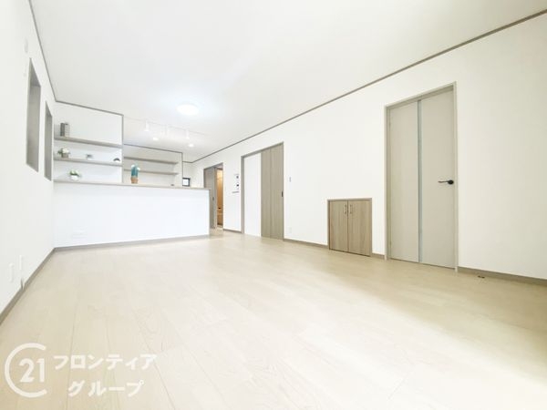 寝屋川市川勝町　新築一戸建て