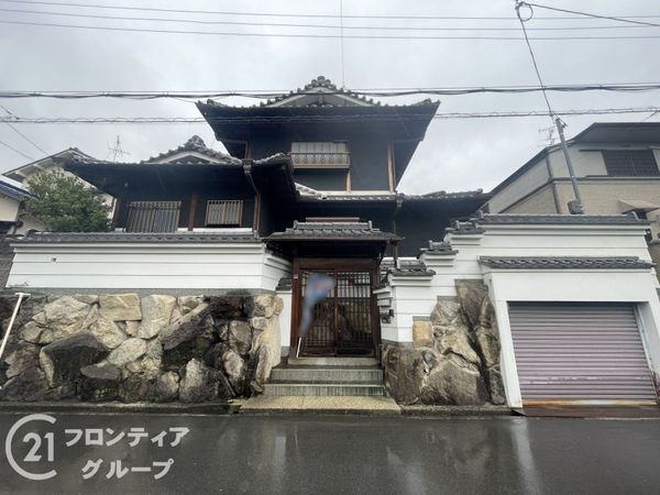 寝屋川市高宮あさひ丘　中古一戸建て