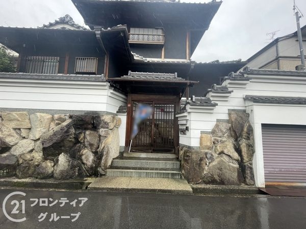 寝屋川市高宮あさひ丘の中古一戸建て