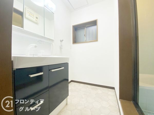 寝屋川市池田本町の中古一戸建て