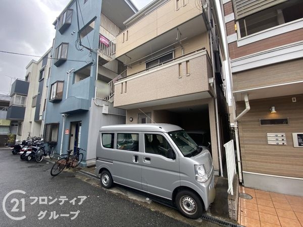 寝屋川市北大利町の中古一戸建て