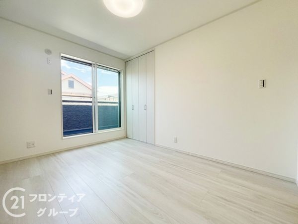 枚方市東香里元町　新築一戸建て