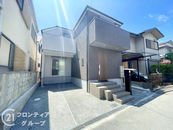 枚方市東香里元町　新築一戸建て