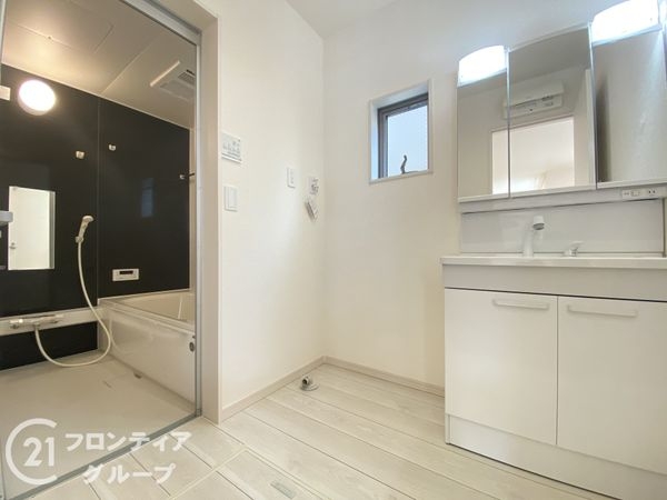 寝屋川市萱島東２丁目の中古一戸建て