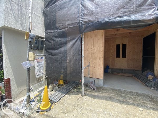 寝屋川市寿町　新築一戸建て　全１区画